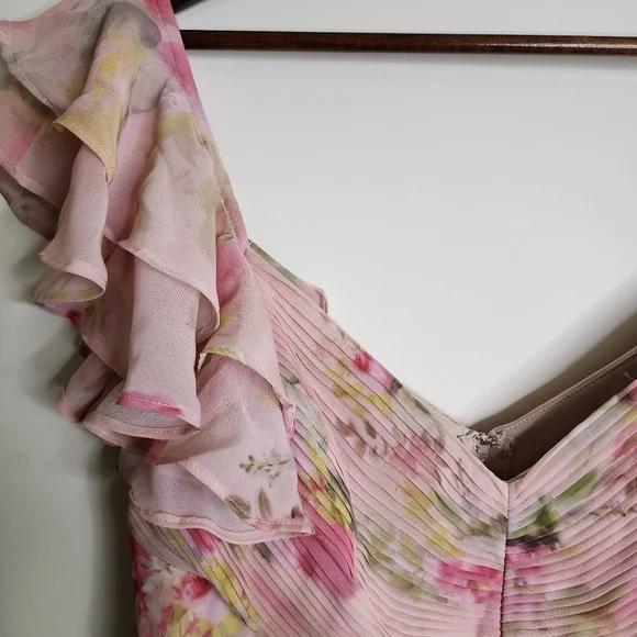 Birdy Grey Pink Floral Midi Dress - Picture 10 of 16